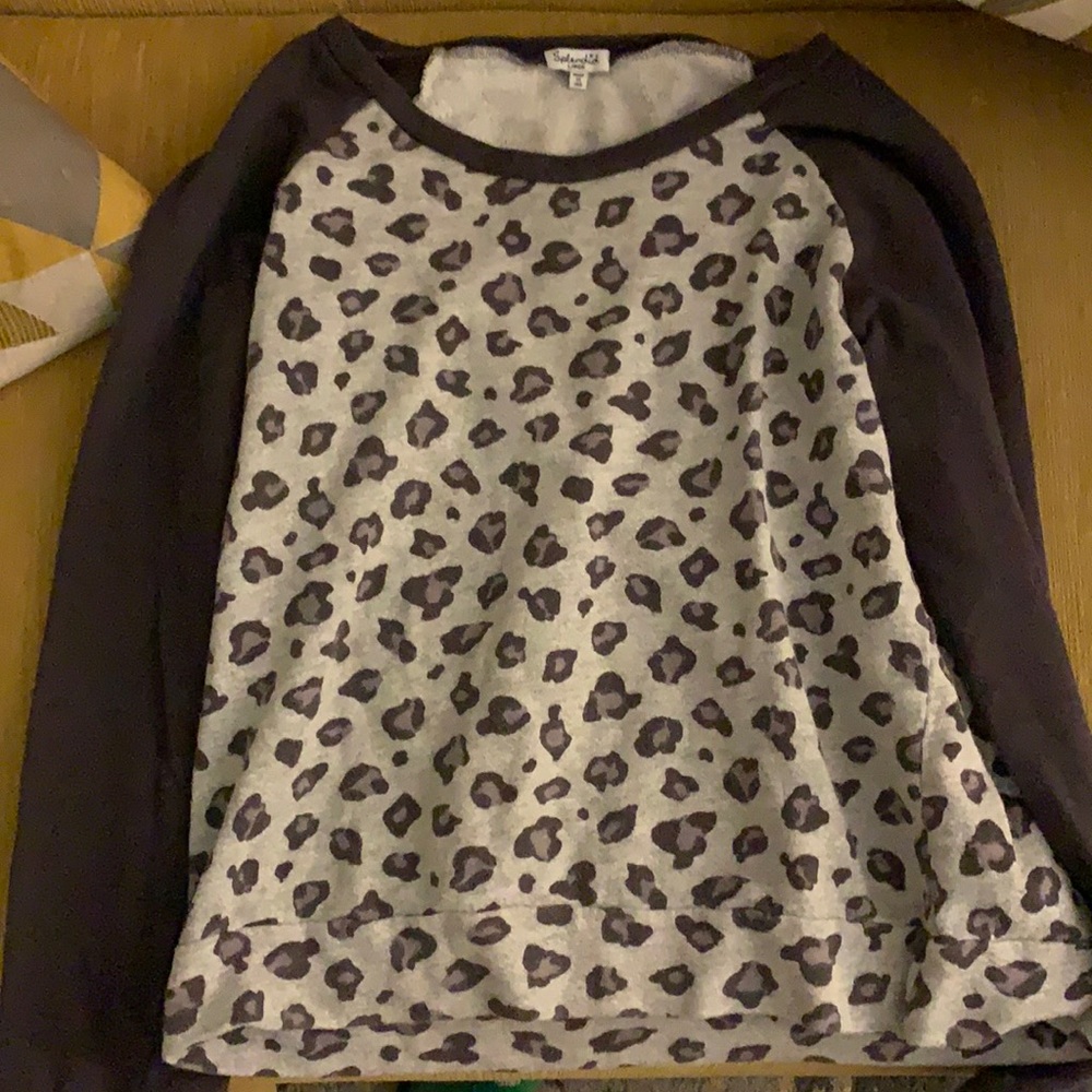Splendid L Leopard Crewneck
